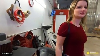 Mechanic Gets Paid In Busty Blonde'S Intimate Encounter On The Side Of The Road