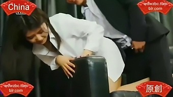 Chinese Model Gets Fingered And Ballbusted