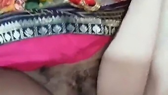 Outdoor Indian Village Wife Urinates In Porn