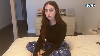 Hete College Stiefzus Krijgt Een Creampie Voor De Les En Het Is De Beste Seks Ooit